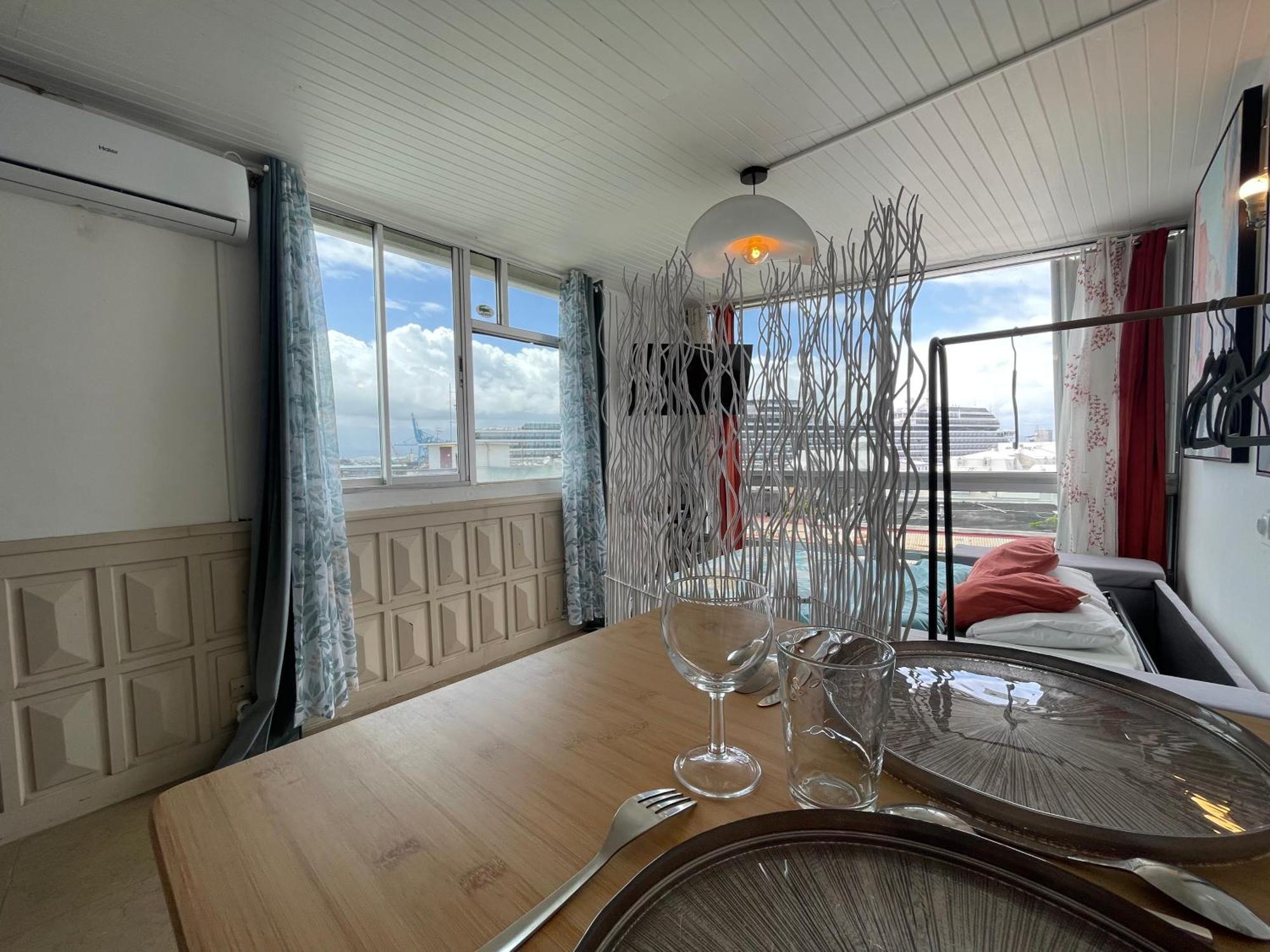 Ferienwohnung Penthouse Seaside 10 Min Port, Croisiere Et Aeroport Pointe-à-Pitre Exterior foto